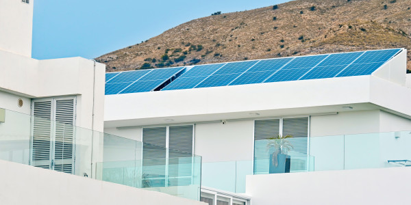 Comprar / Vender Pisos y Plantas Bajas en Getafe · con Placas Solares